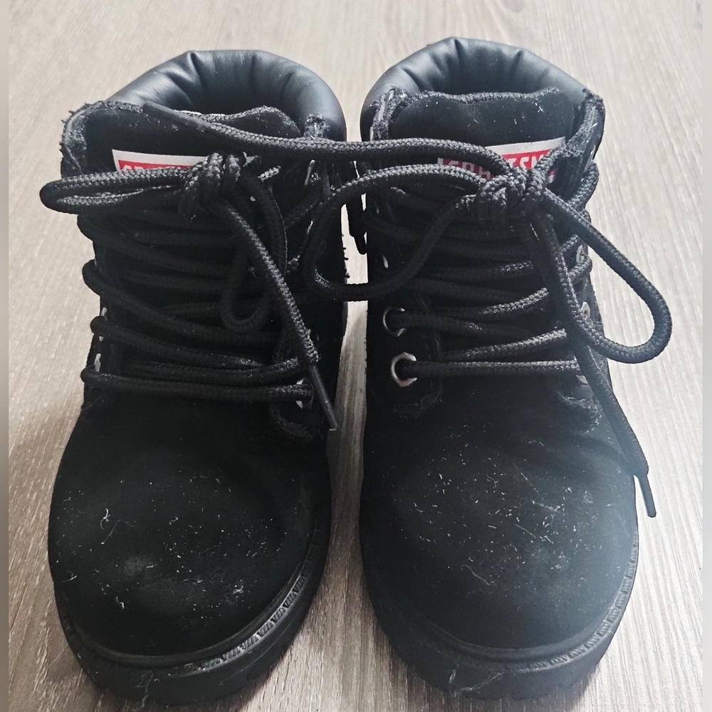Kids Craftsman black suede lace up ankle boots waterproof size 8